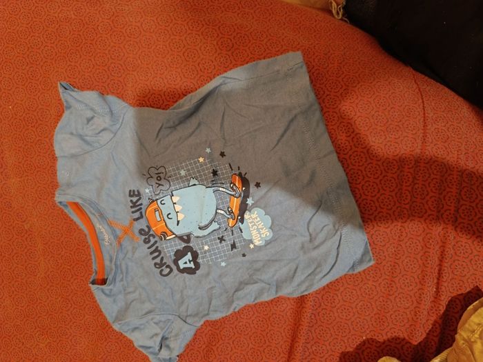 Lot de tee shirt - photo numéro 3