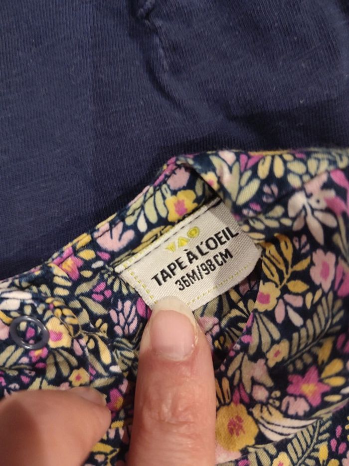 Lot de deux blouses fille 3 ans - photo numéro 2