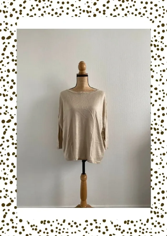 Pull dos en dentelle