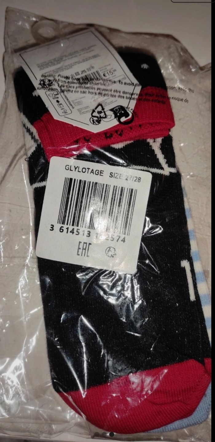 Lot de 3 paires de chaussettes neuves taille 27/28 - photo numéro 3