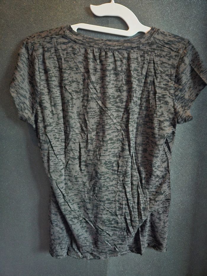 Tshirt peace neuf - photo numéro 3