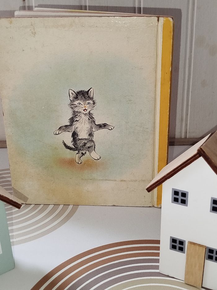 📚 Vintage Hachette Les albums Roses Minouchet fait de la peinture 🫟 - photo numéro 4