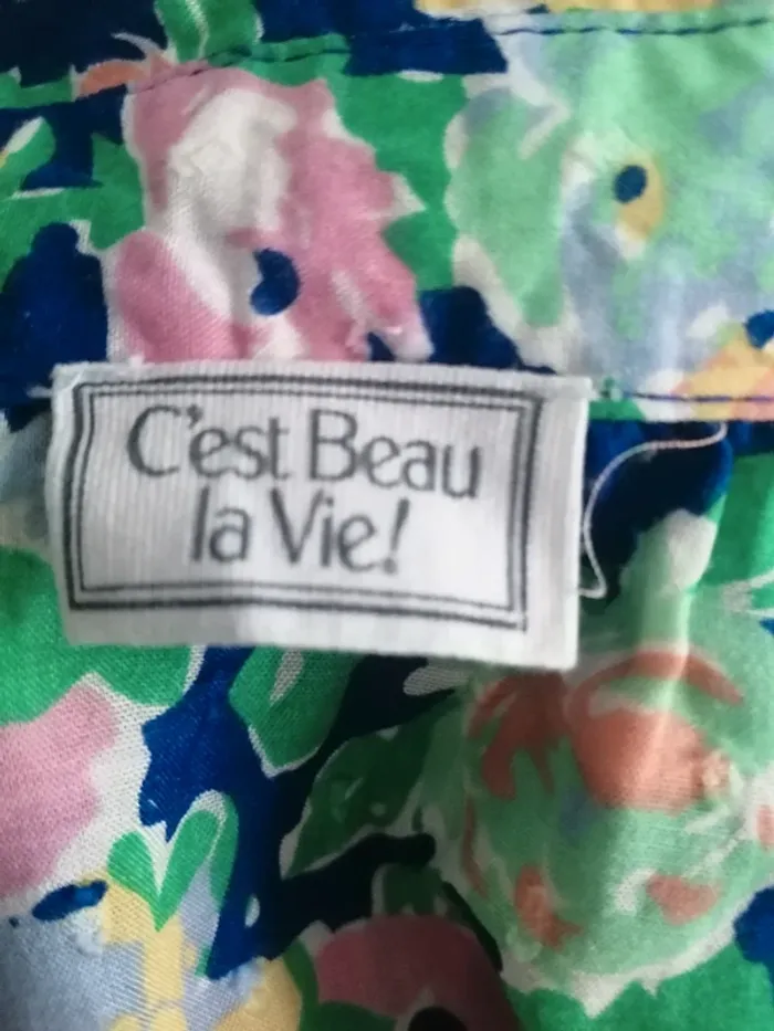 Chemise fleurie c'est beau la vie 38 - photo numéro 3