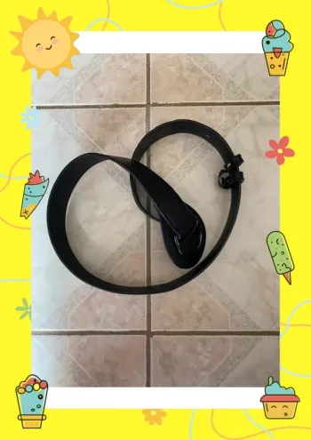 Ceinture noire forme géométrique