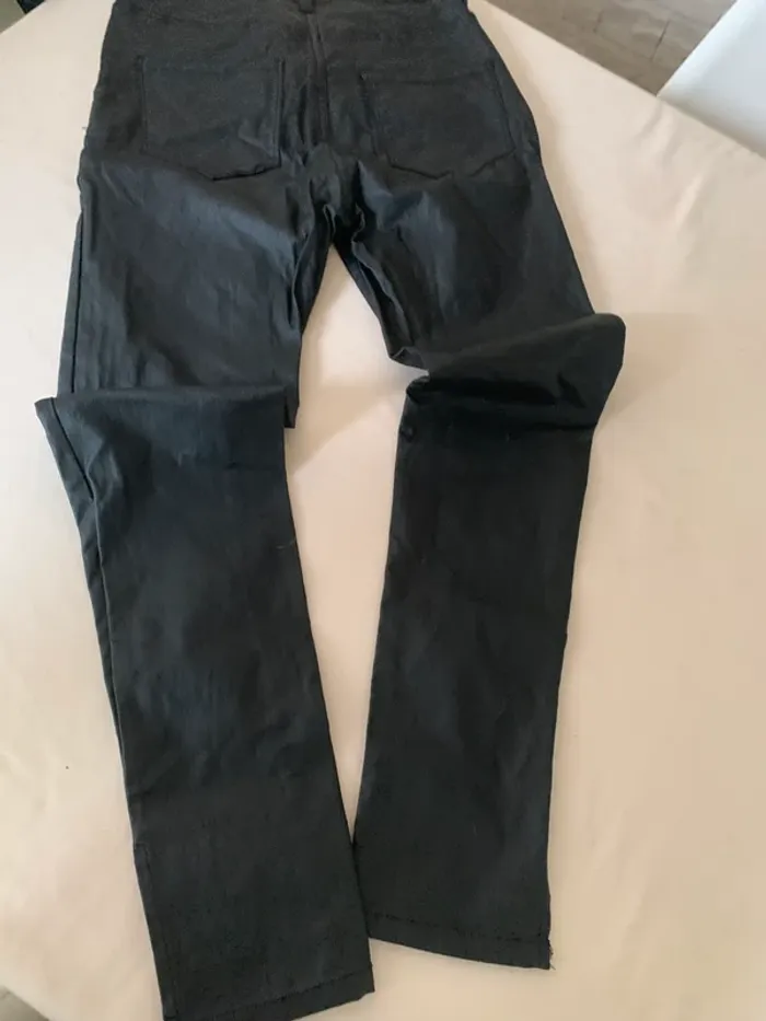Pantalon simili cuir taille 38 très bon état - photo numéro 8
