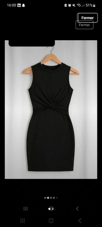Robe noir moulante