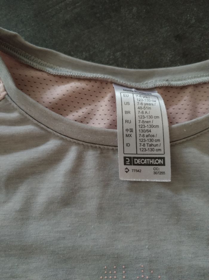 T-shirt décathlon 8 ans - photo numéro 2