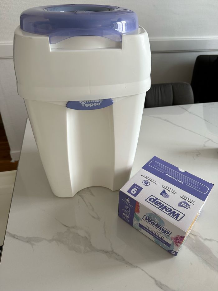 poubelle tommee tippee pour couche bébé