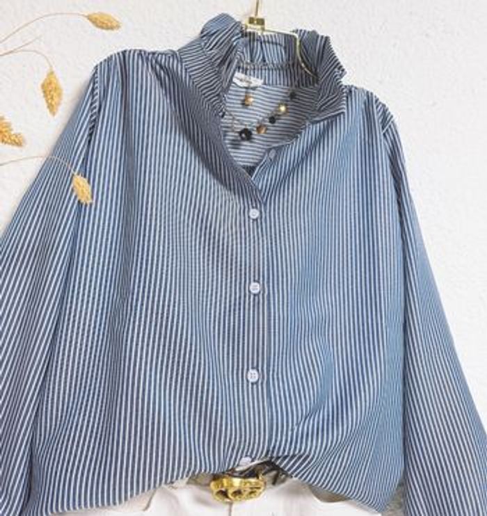 Blouse marine rayures oversize taille S/M 🌸 - photo numéro 2
