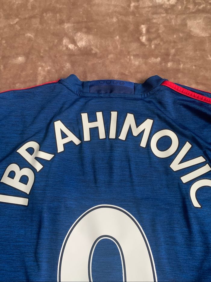 Maillot Ibrahimovic Manchester united - photo numéro 4