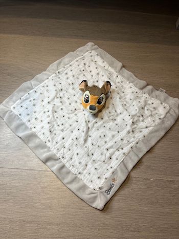Doudou Bambi disney baby neuf sans étiquette