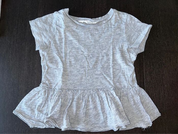 Lots teeshirts 4 ans - photo numéro 2