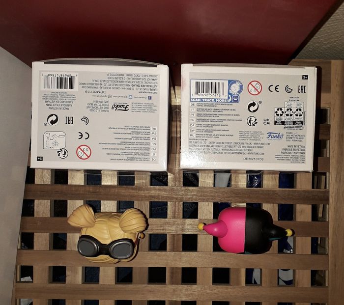 Lot de 4 Funko Pop Batman : 3 Harley Quinn 371 413 166 & Mister Freeze 342 - photo numéro 6