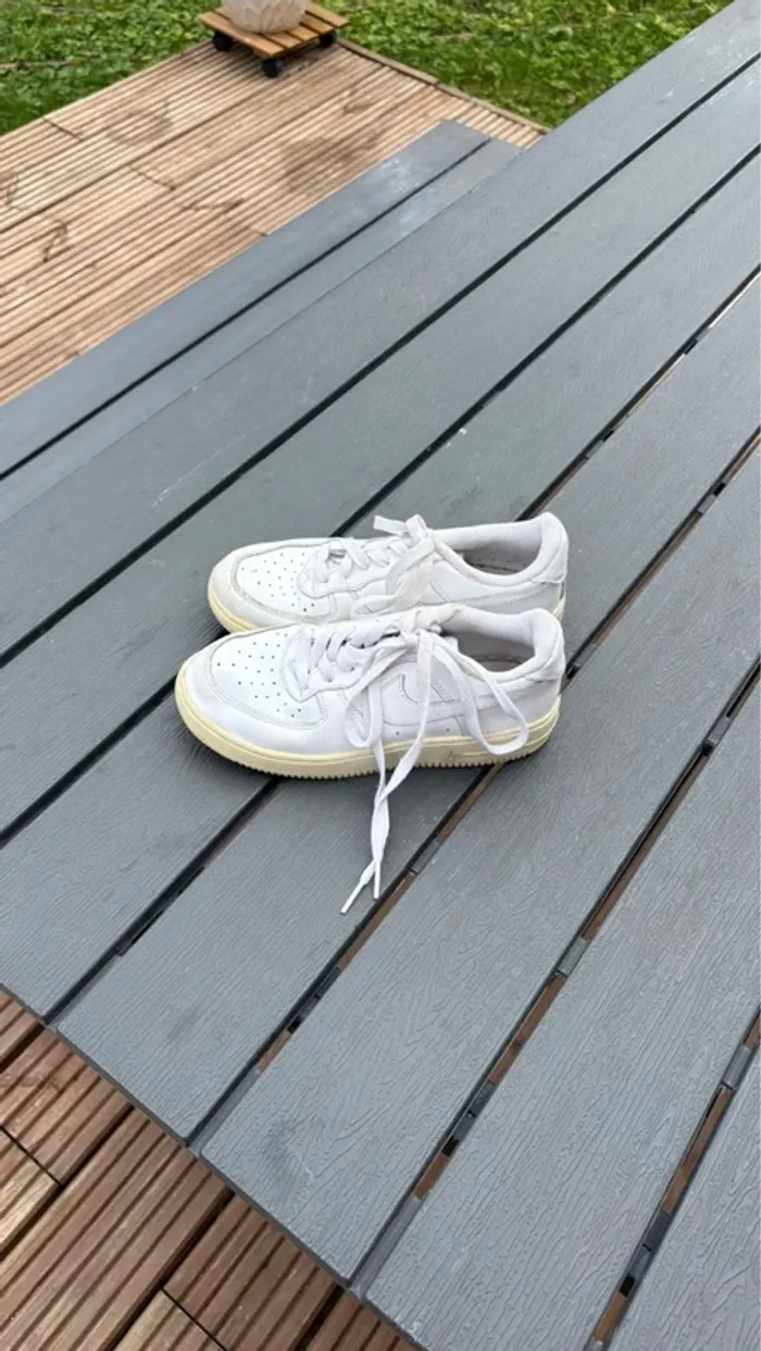 Baskets blanches Nike air force one taille 34