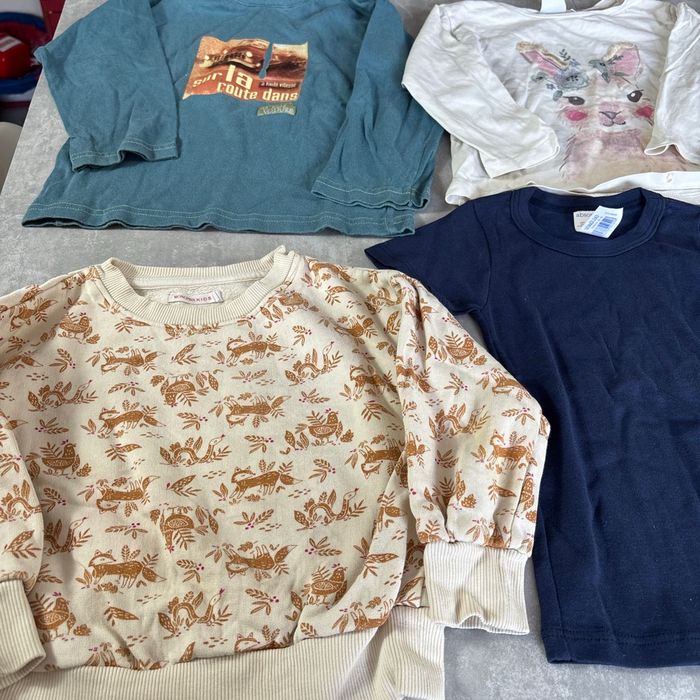 Lot 5 haut t-shirt pull 4 ans - photo numéro 2