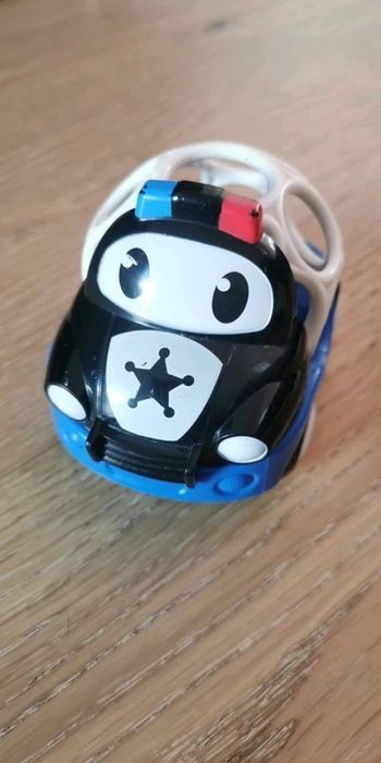 1ere voiture de police