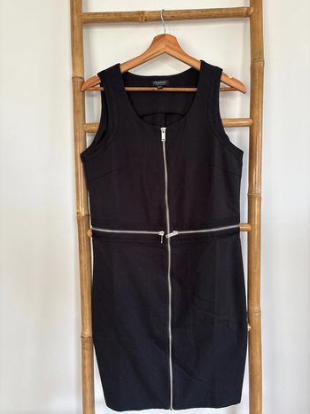 Robe noire fermetures éclair