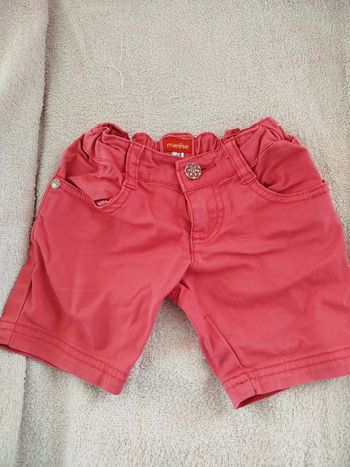 Short fille