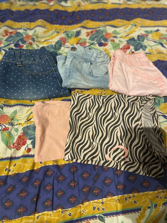 Lot de vêtements - photo numéro 4