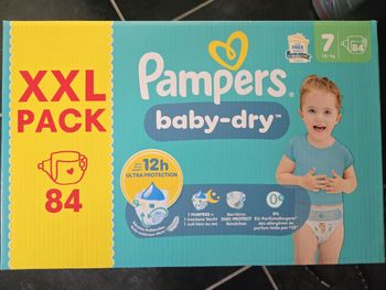 Carton xxl couches pampers baby dry taille 7