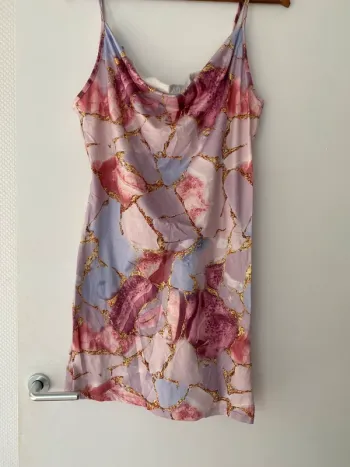 Robe fine bretelle rose