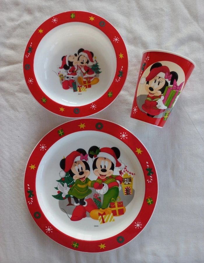 Ensemble vaisselle de Noël Mickey en plastique - photo numéro 2