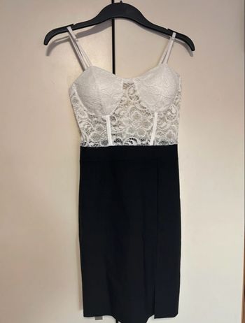 Robe dentelle noir taille S
