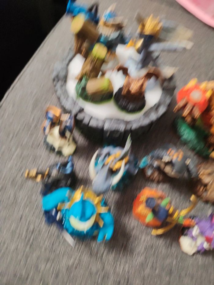 Lot 13 figurine Skylanders+ plateau - photo numéro 2