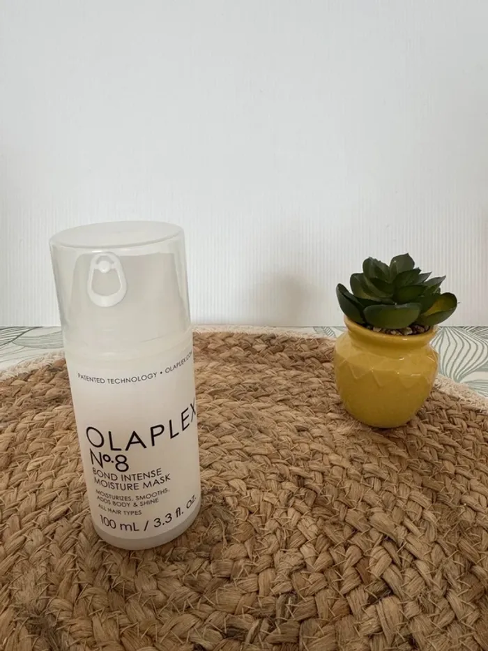 Olaplex N°8 blond intense moisture mask 100mL à utiliser 12 mois après ouverture  valeur 22€