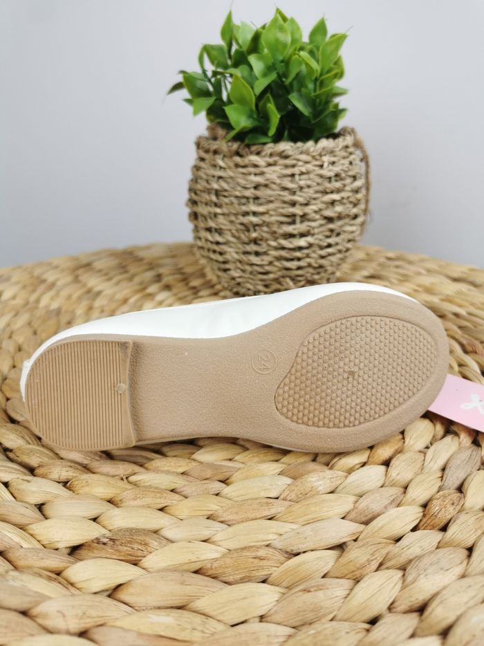 Ballerines blanches Nina Girl Pointure 24 - photo numéro 4