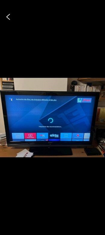 Télévision sharp  107 diagonale
