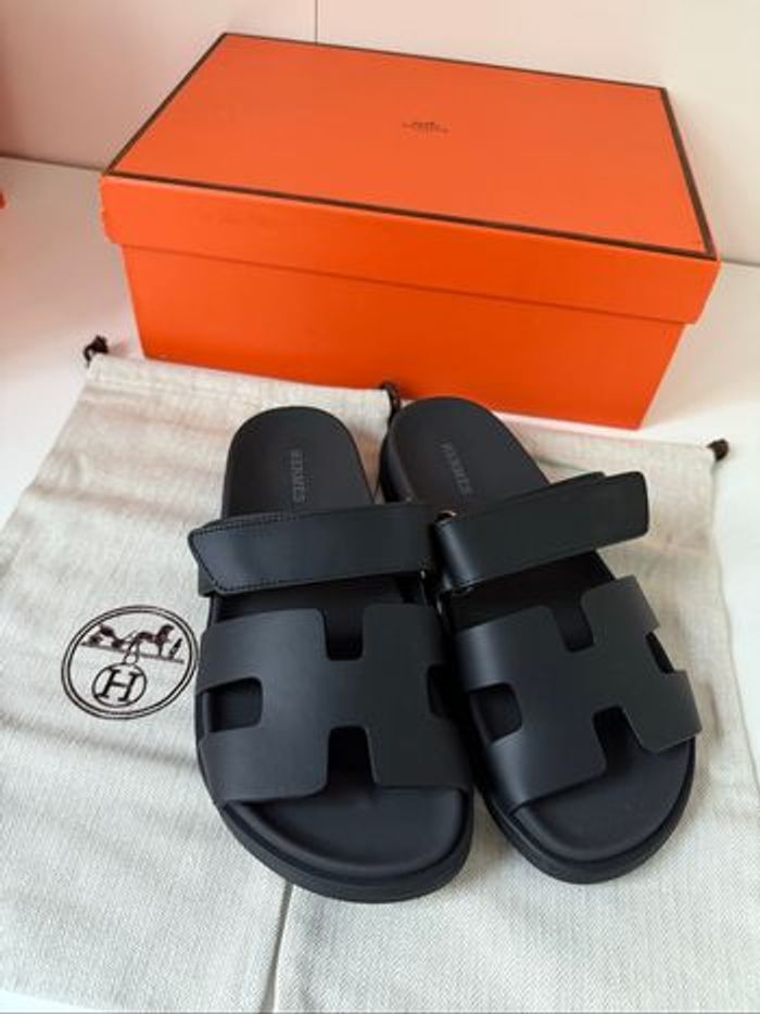 Sandales Hermès Chypre Noires Pour Femme - Taille 36, Cuir, Neuves Dans Leur Boîte D'origine