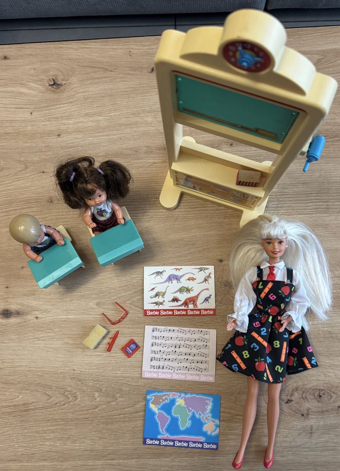 Boxed 1992 Mattel Barbie doll 14062 Teacher set Maîtresse d'école - photo numéro 5
