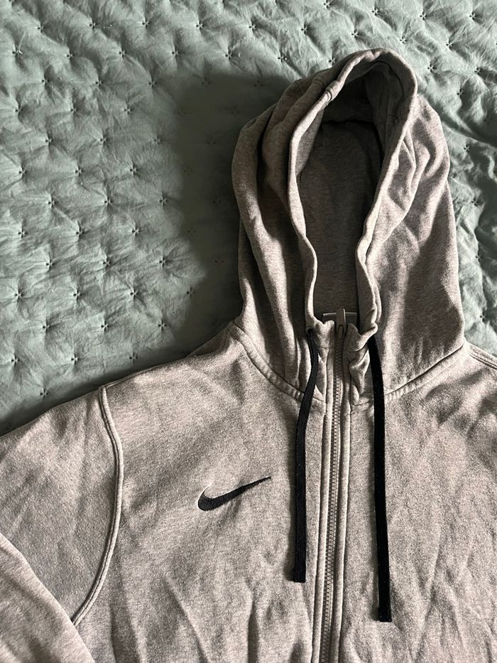 Veste Nike - photo numéro 3