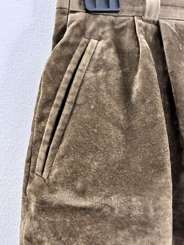 Jupe kaki taille 42/44 Velour très bon état - photo numéro 3