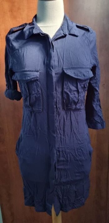 Robe à boutons avec poches manches retroussable