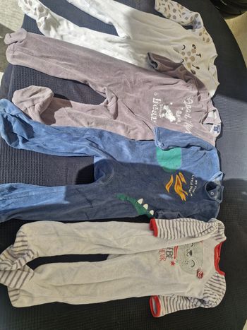 Lot pyjamas garcon 24 mois 