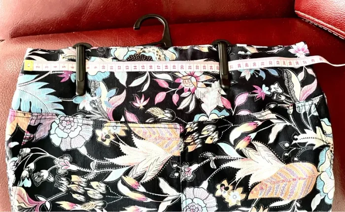 Pantalon à motif floral . - photo numéro 9