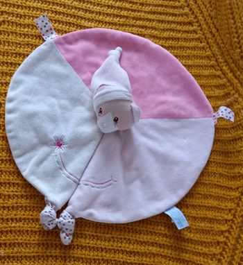 Doudou plat rond ours rose et crème- fleur- Gipsy
