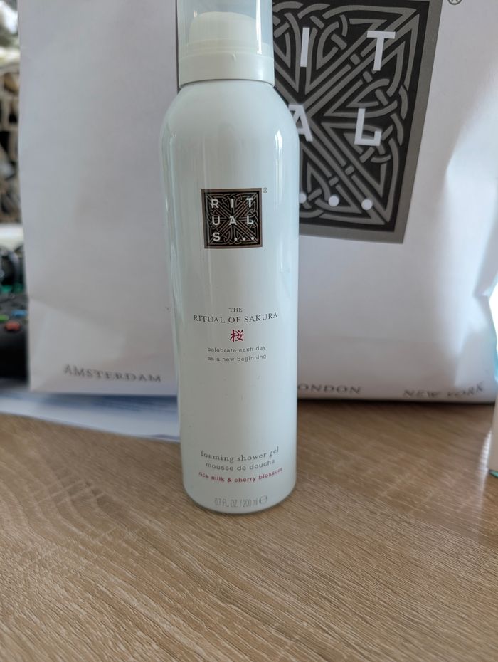 Coffret rituals the ritual of karma+ gel douche Sakura - photo numéro 4