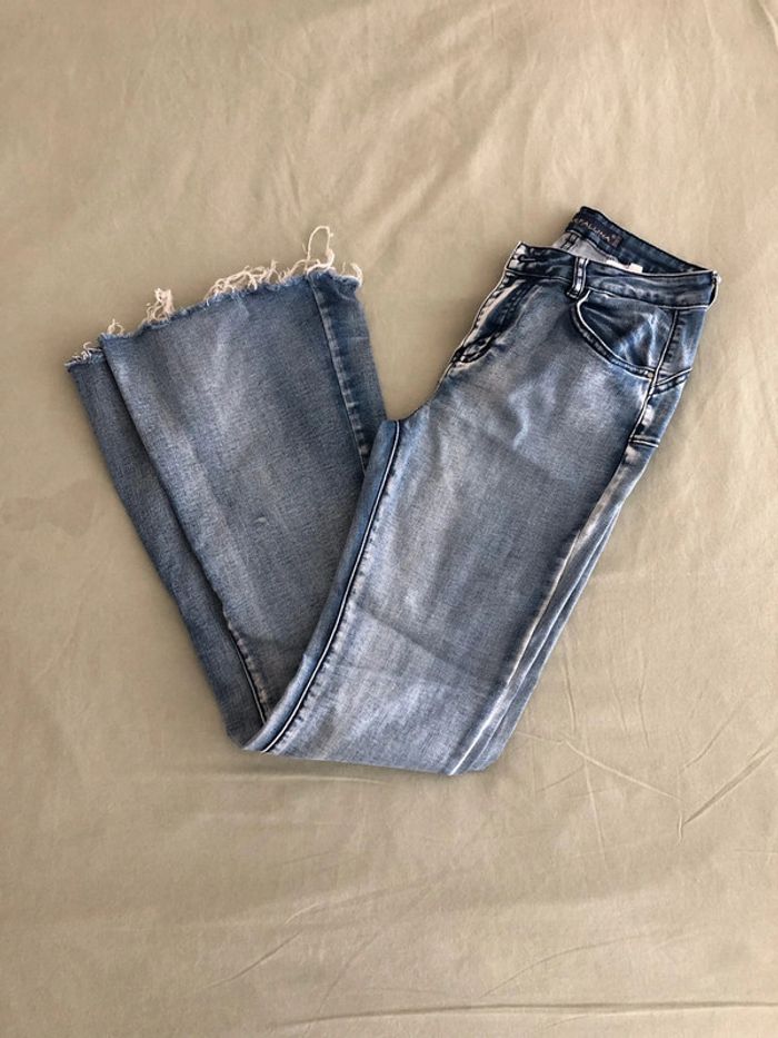 Jeans a zampa larga - photo numéro 2
