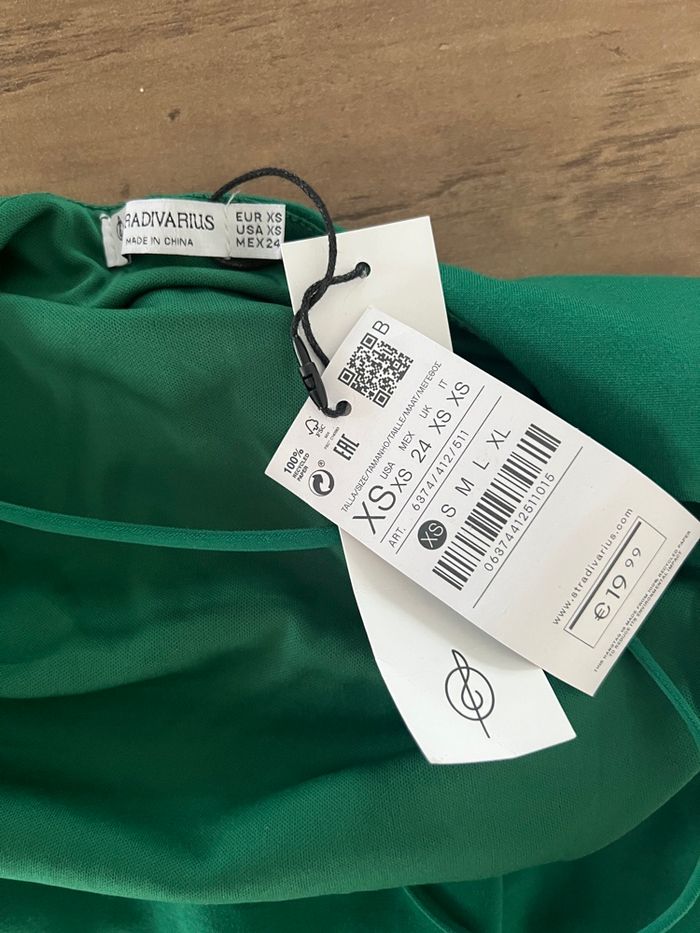 Robe fendu - photo numéro 2