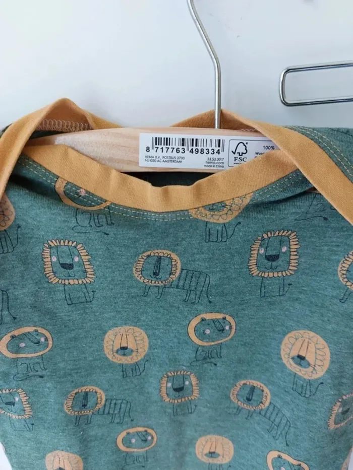 Ensemble fait main taille 3-6 mois - photo numéro 2
