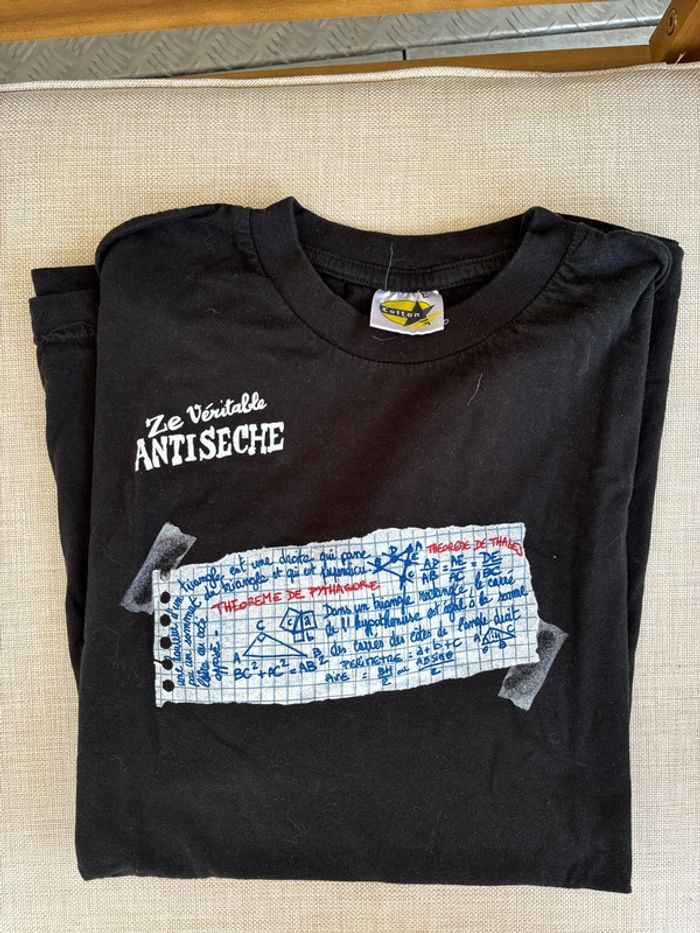 T shirt noir antisèche