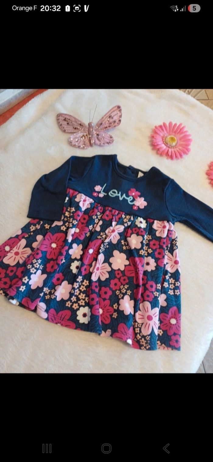 Robe bébé taille 3 mois - photo numéro 1