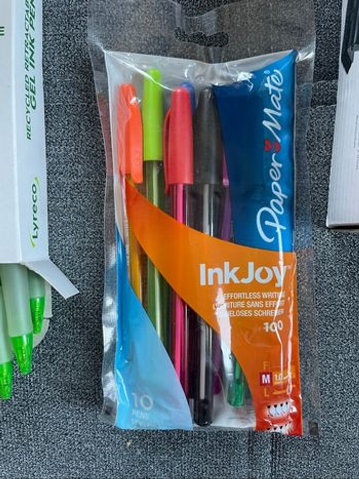 Lot de fournitures de bureau neuf - photo numéro 3