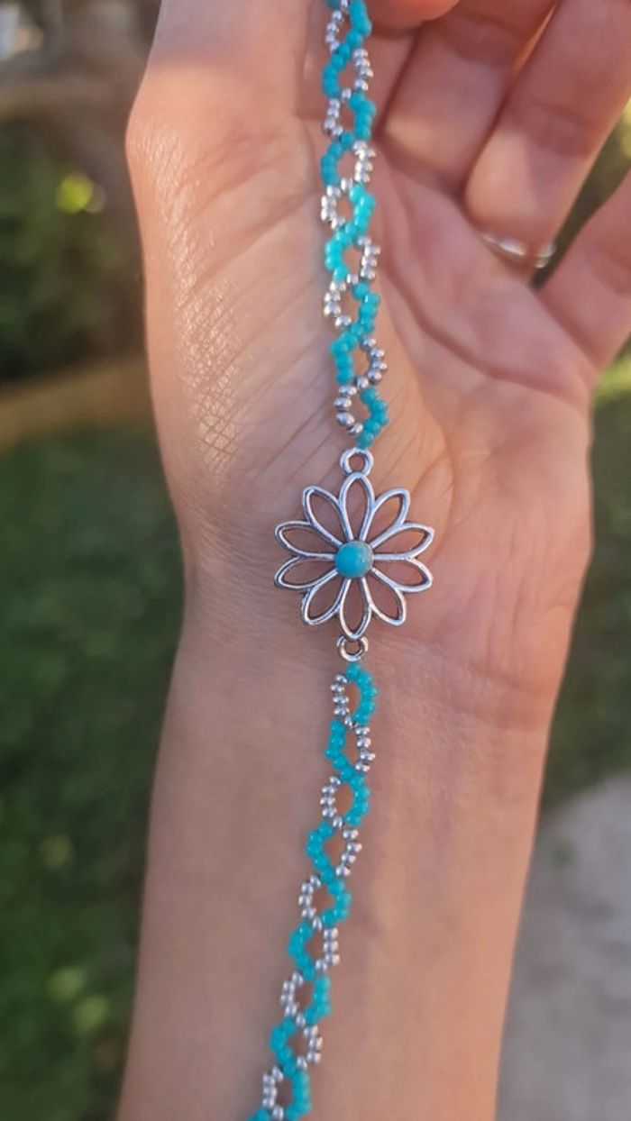 Bracelet fleur turquoise et argenté - photo numéro 2