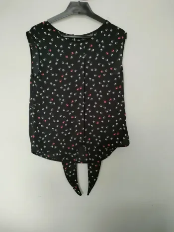 Blouse sans manche Taille 36 noire Yessica