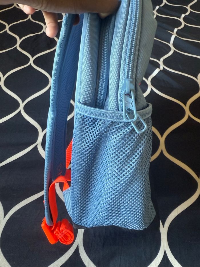 🎒 Sac à dos Puma – Bleu et détails orange fluo – Neuf avec étiquettes - photo numéro 9