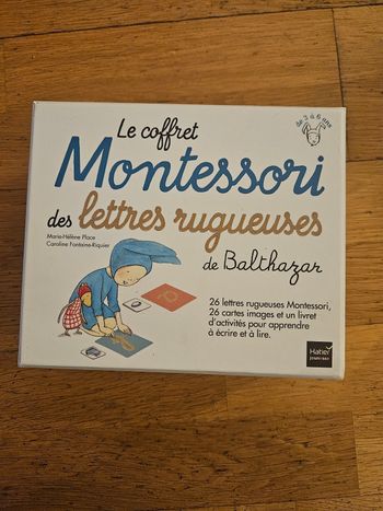 Coffret Montessori Lettres rugueuse de Balthazar
